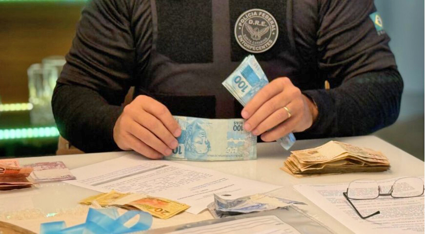 PF desmonta esquema internacional de tráfico nos portos de SC e bloqueia R$ 646 milhões