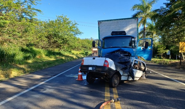 Homem morre em grave acidente na BR-153