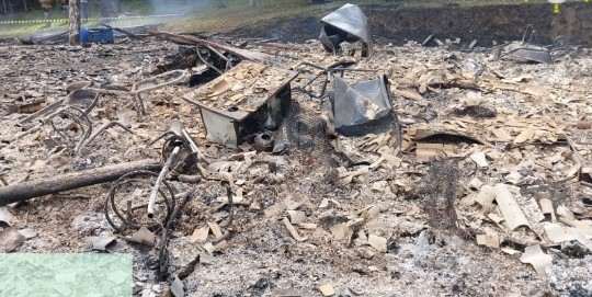 Jovem é encontrado morto e carbonizado dentro de residência em chamas na Serra