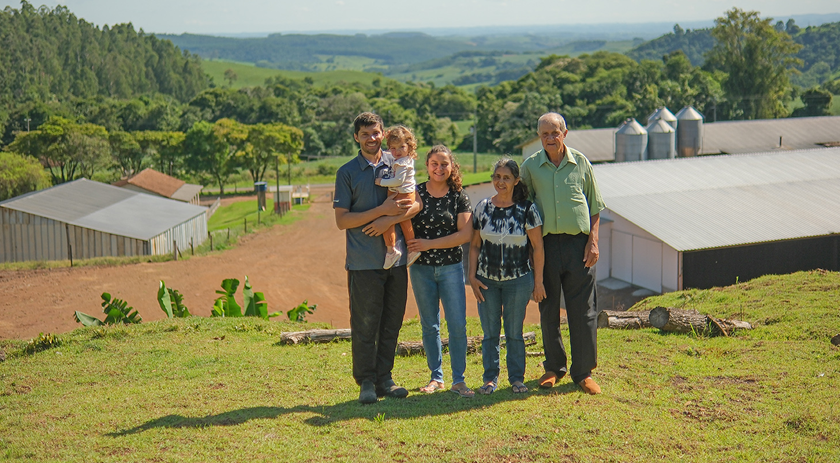 Família investe no campo e assegura sucessão com apoio da Sicredi Fronteiras
