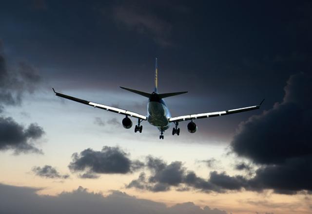 Companhia aérea vai pesar passageiros antes de embarque