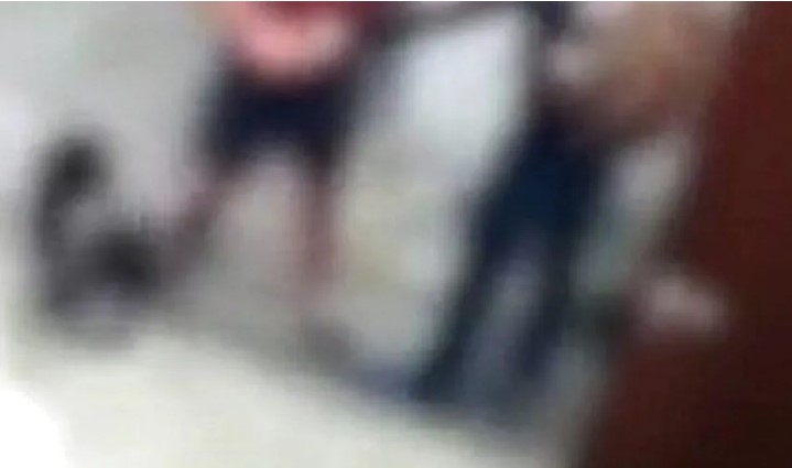 Homem dá em cima da amiga da esposa e no fim acaba apanhando das duas