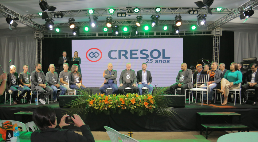 Cresol Evolução comemora com uma linda festa os seus 25 anos de existência