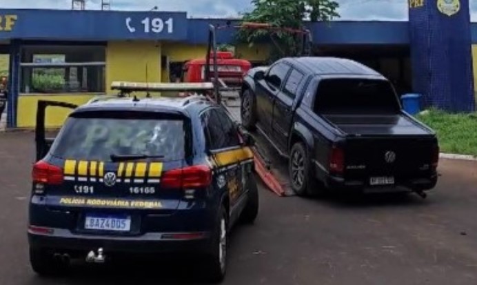 Veículo argentino é flagrado com sirene de emergência e irregularidades na BR-282