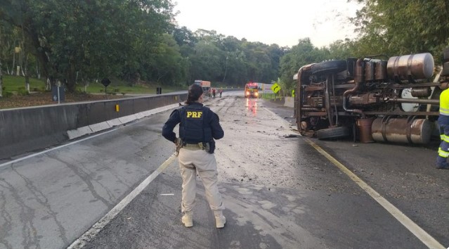 PRF registra aumento de mortes em acidentes com caminhões