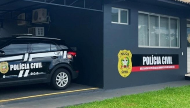 Homem é preso por descumprir medida protetiva após abandonar carro e fugir a pé