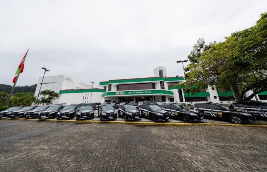 Novas viaturas da Polícia Civil são entregues a delegacias de todas as regiões