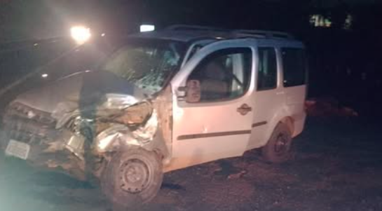 Acidente na BR-282 envolve guincho que prestava socorro a carro capotado