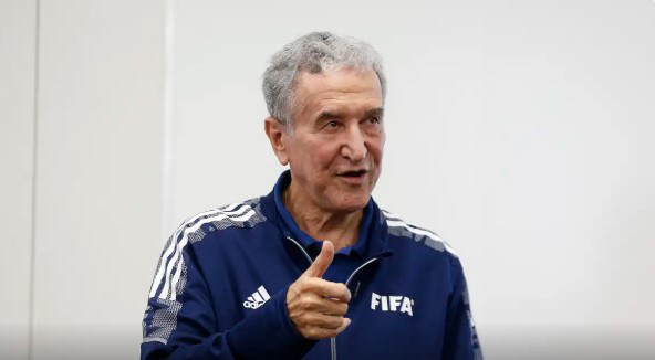 Técnico do tetra, Carlos Alberto Parreira é internado no Rio