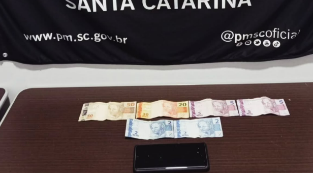 Polícia Militar recupera celular furtado em mercado