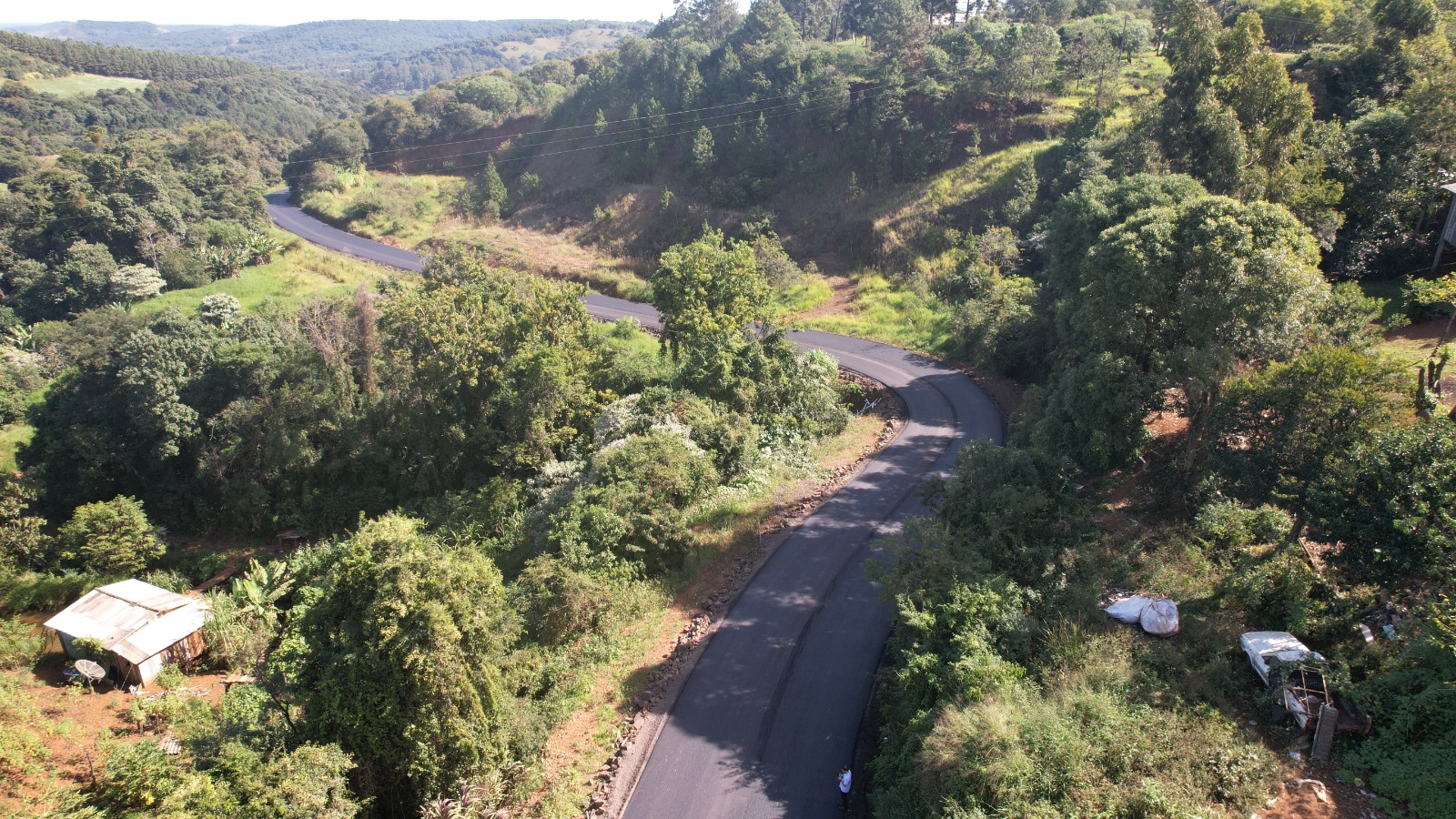 Primeira etapa do asfaltamento da estrada para o Distrito de Jorge Lacerda é concluída