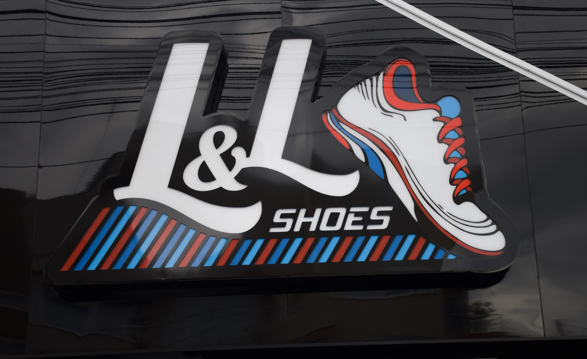 L&L Shoes inaugura na Tri-Fronteira