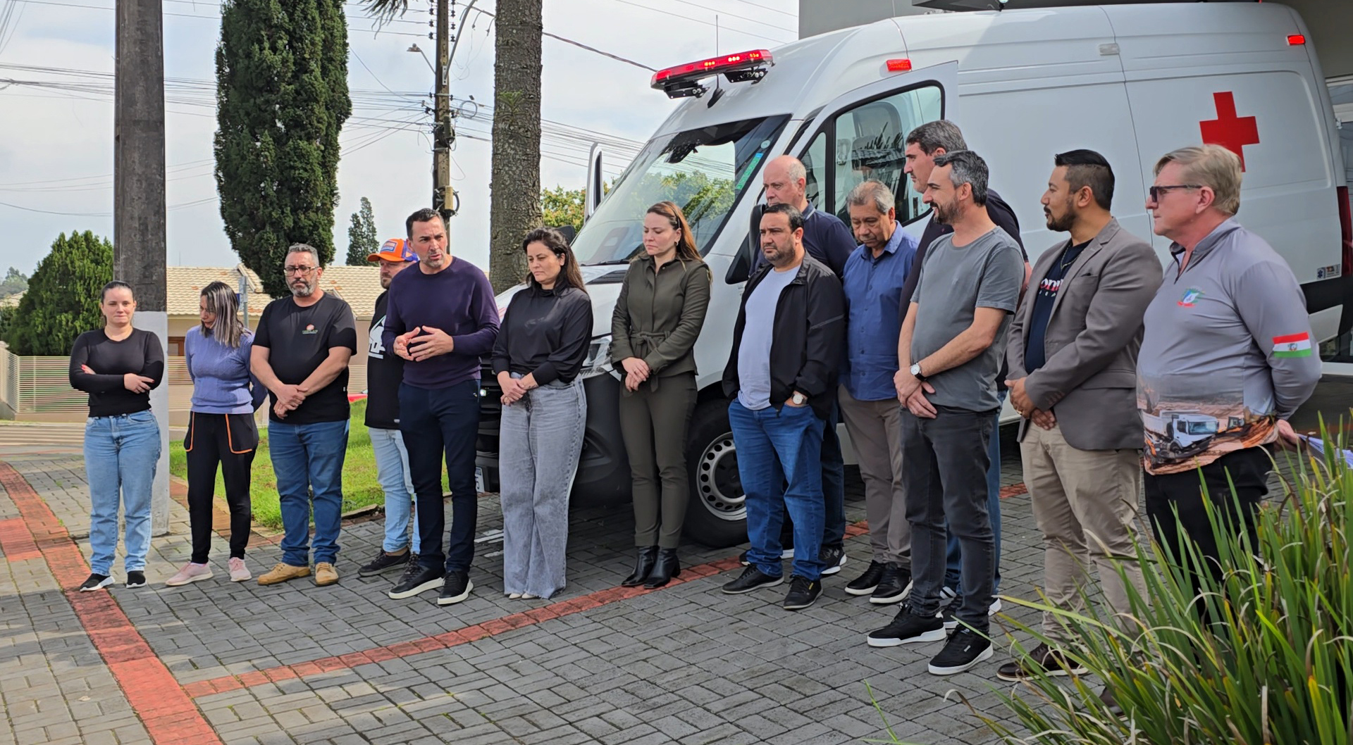 Dionísio Cerqueira adquire nova ambulância com investimento de R$ 414 mil