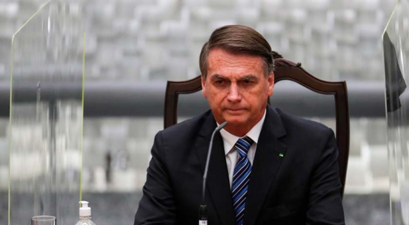 Bolsonaro critica reoneração dos combustíveis e projeta aumenta da inflação em março