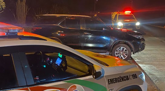 Perseguição na BR-163 termina com presos e veículo roubado recuperado