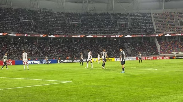 Flamengo sofre empate do Central Córdoba e segue em situação difícil na Libertadores