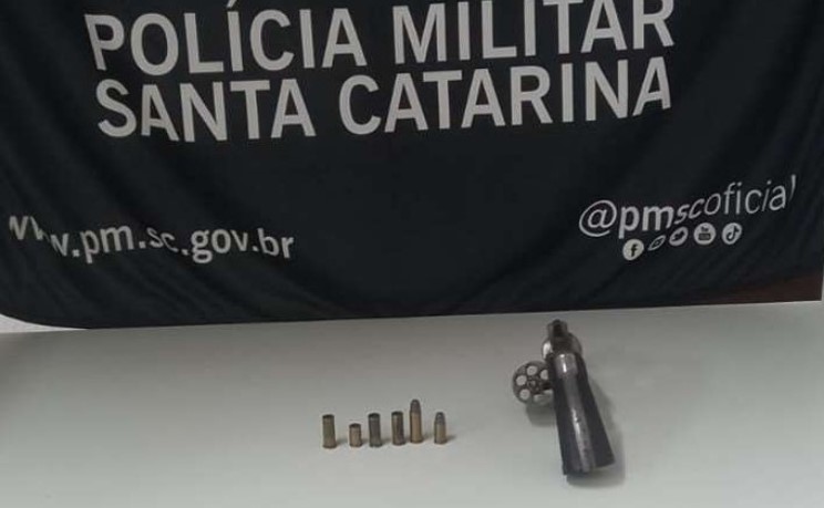 Homem é baleado durante confusão em posto de combustível