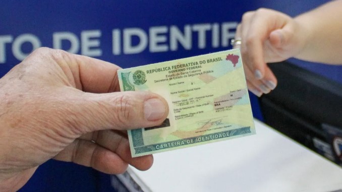 Carteira de identidade tem data limite para retirada e pode ser queimada se cidadão não cumprir prazo