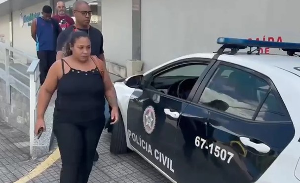 Recém-nascido é internado em estado grave após ser torturado pelos pais