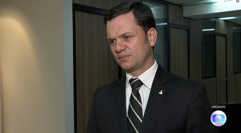 Anderson Torres é preso pela Polícia Federal após chegar a Brasília