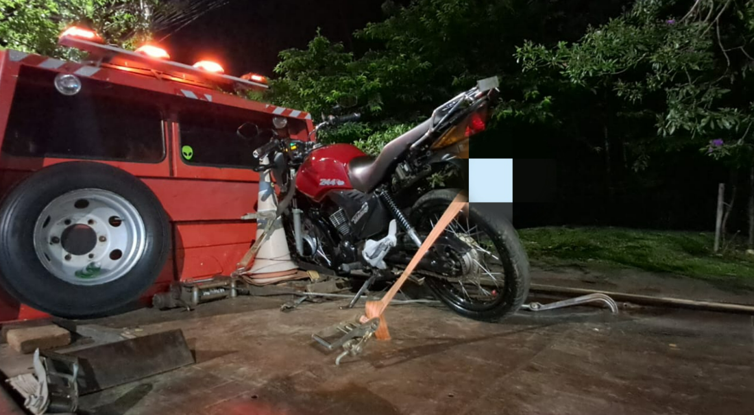 Motocicleta com mais de R$ 24 mil em notificações de trânsito é apreendida
