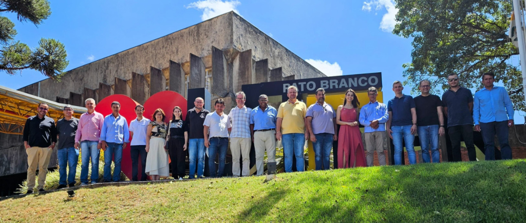 Missão técnica leva comitiva da Fronteira ao Sistema Regional de Inovação de Pato Branco