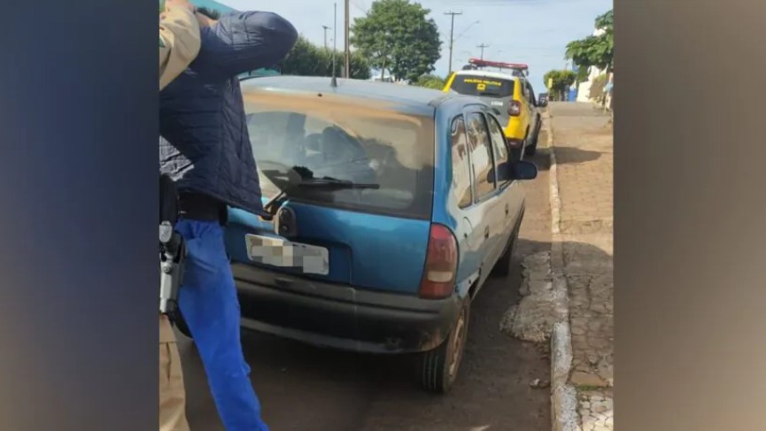 Carro que havia sido furtado em Francisco Beltrão é recuperado pela Polícia Militar