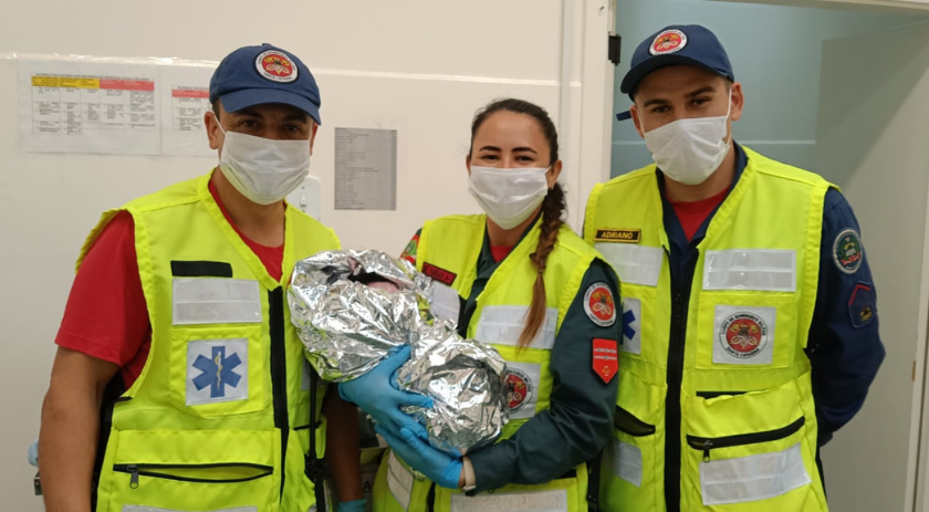 Bombeiros auxiliam em parto de bebê em Pinhalzinho