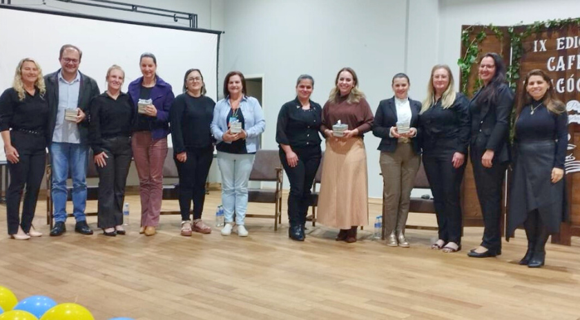 Unetri participa do 9º Café Pedagógico em Santo Antonio do Sudoeste
