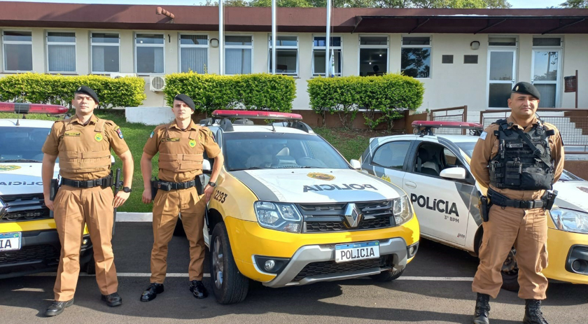 Policiais militares da área do 3º batalhão reforçam o policiamento nas escolas da região
