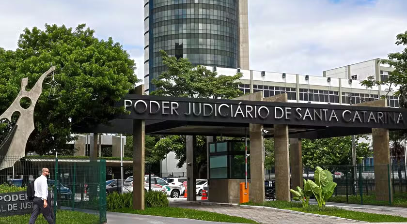 TJSC abre concurso público para diversas áreas com salários de até R$ 10 mil; veja cargos