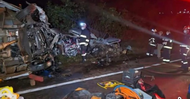 Três pessoas morrem em trágico acidente