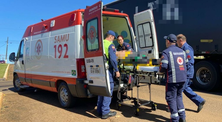 Homem se envolve em acidente de trânsito na BR-163 e fica com a perna presa nas ferragens do veículo