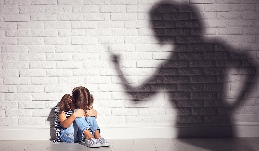 Diretora de escola é condenada por agredir alunos durante horário de descanso