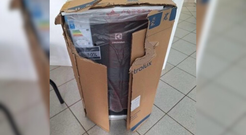 Idoso compra frigobar por R$ 100 e acaba preso por receptação