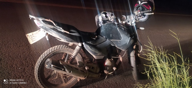 Ocupantes de moto caem após caroneira se desequilibrar em curva na SC-496 em Belmonte
