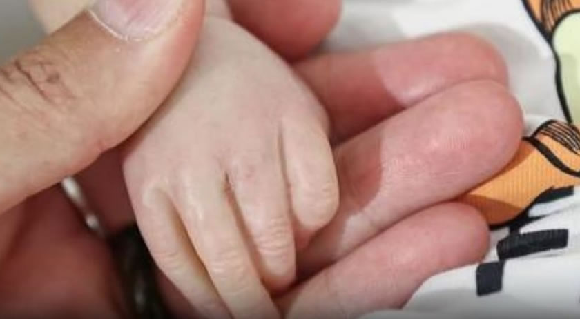 Casal é preso suspeito de vender bebê de cinco meses por R$ 15 mil e entregá-lo no Paraguai