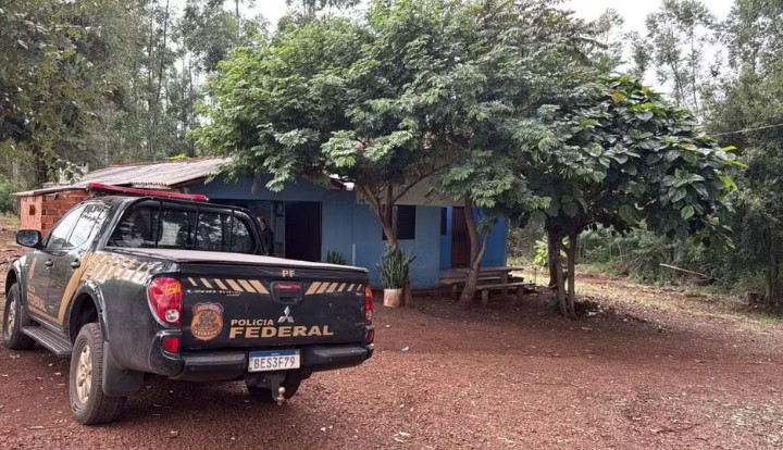 Mulher é presa suspeita de atrair estrangeiras para exploração sexual