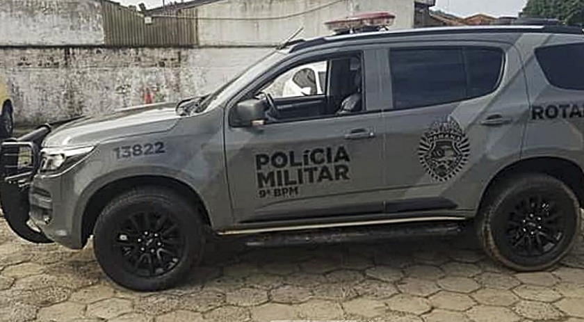 ROTAM prende homem por porte ilegal de arma de fogo e outro com mandado de prisão por tráfico de drogas