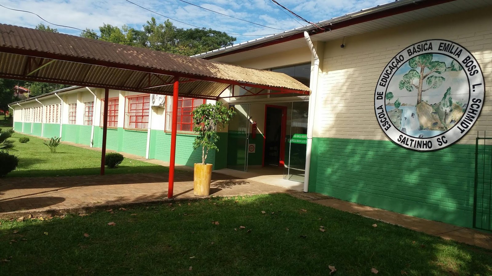 Adolescente é apreendido em Saltinho por “brincadeira” de ameaça a escola