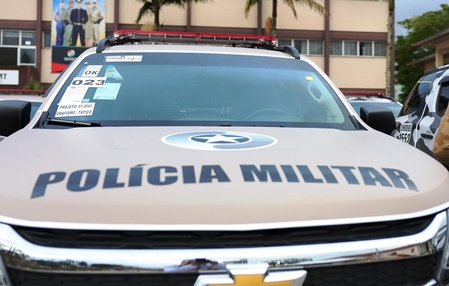 Jovem é preso após se apropriar de carro, abastecer em posto e sair sem pagar