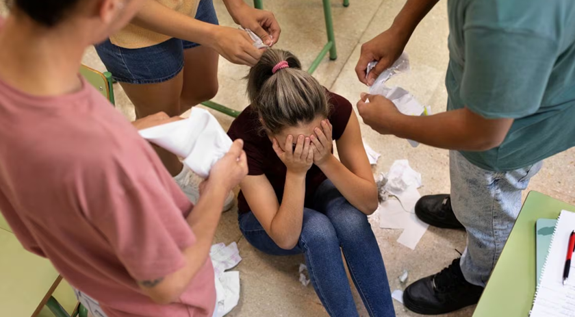 Projeto que cria canal de denúncias contra bullying nas escolas é aprovado em SC
