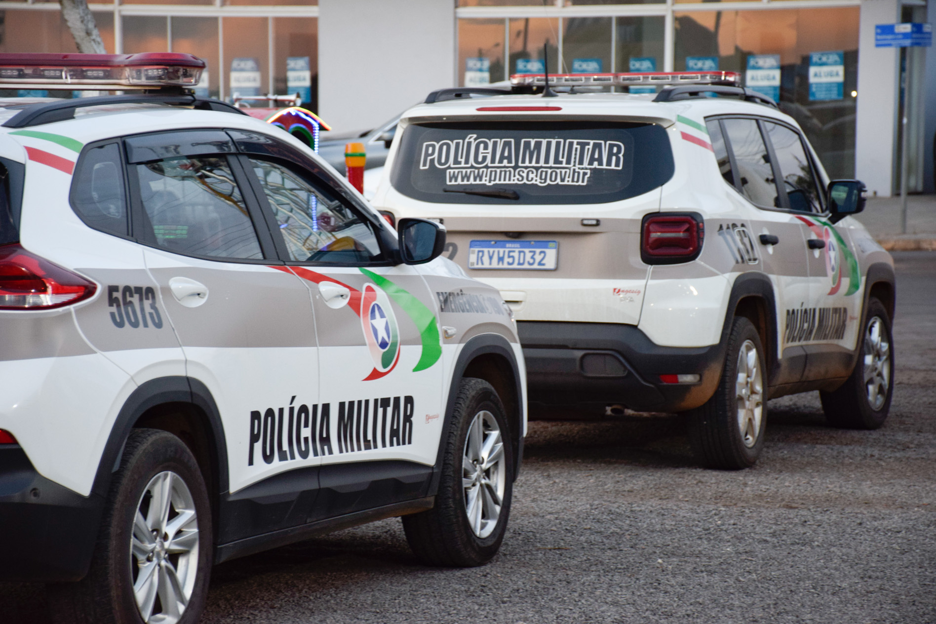 Motociclista é preso após perseguição por direção perigosa