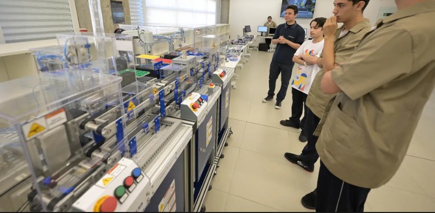 Vagas para jovem aprendiz crescem quase 35% em Santa Catarina em 2025