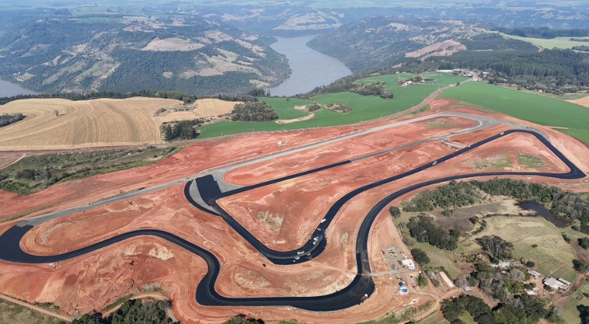 Autódromo de Chapecó completa dois anos de obras e segue rumo à inauguração em 2026