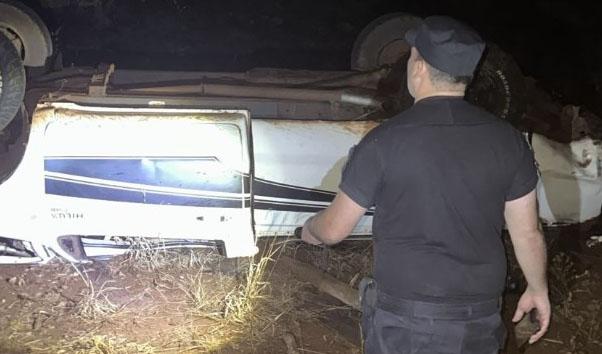 Capotamento na Ruta 101 deixa um morto e dois feridos graves na Argentina