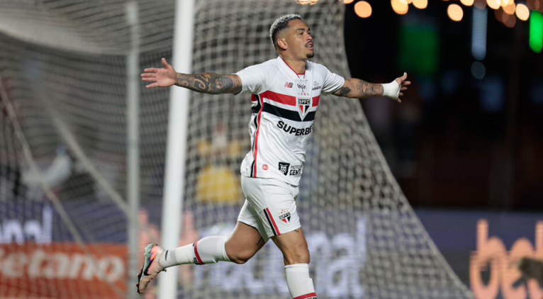 São Paulo vence o Juventude no MorumBIS e larga na frente na Copa do Brasil