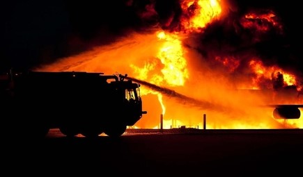 Ex-vice-prefeito é condenado por mandar incendiar pavilhão comunitário no Oeste