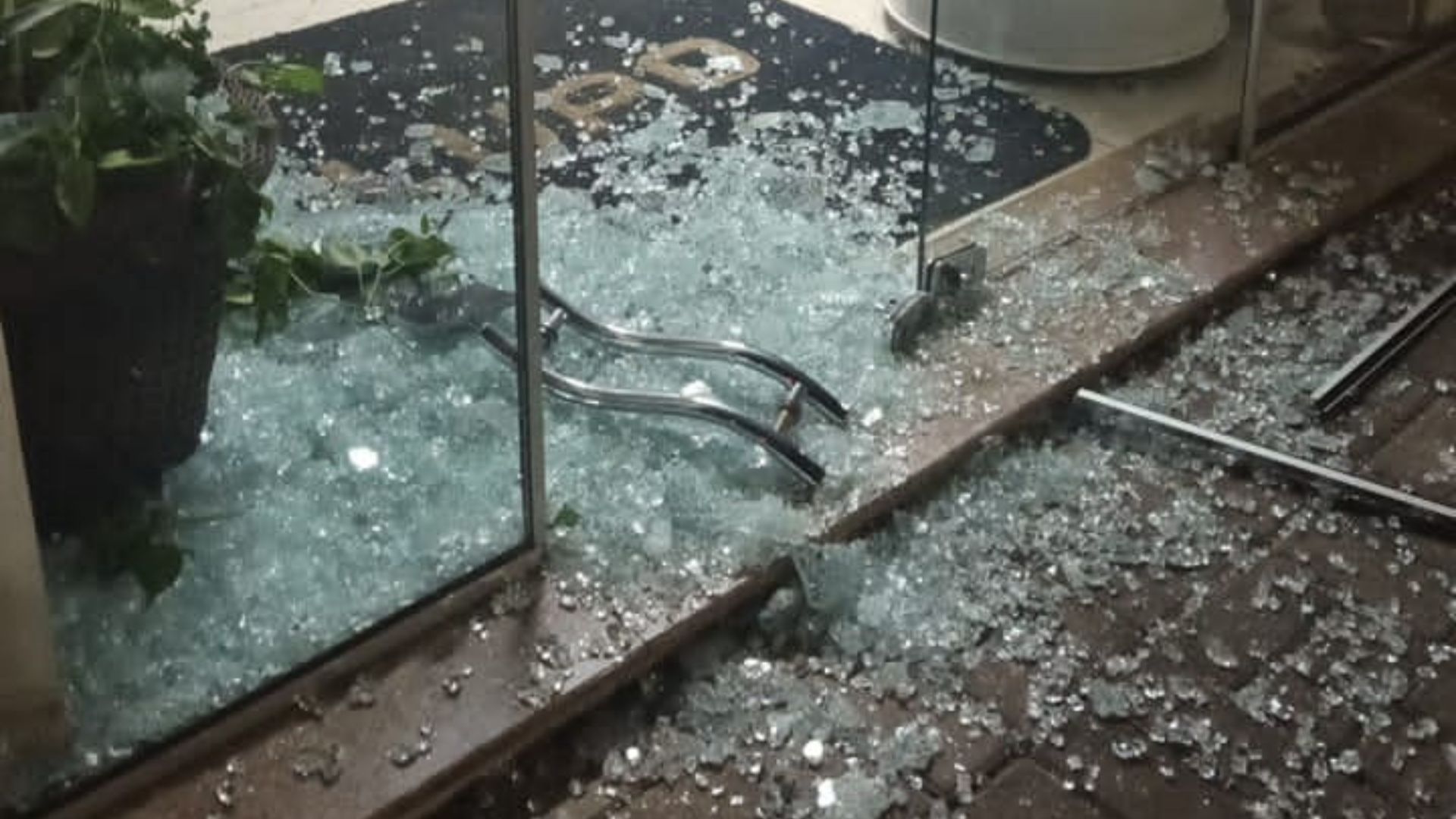 Estabelecimento comercial é alvo de furto no centro da cidade