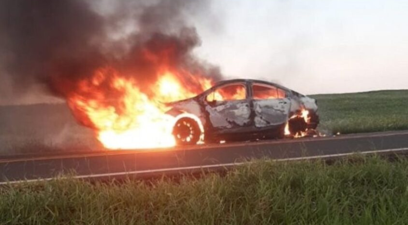 Assaltantes explodem agência bancária em cidade no Paraná